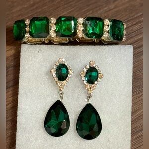 Elegant Green and Gold Jewelry Set